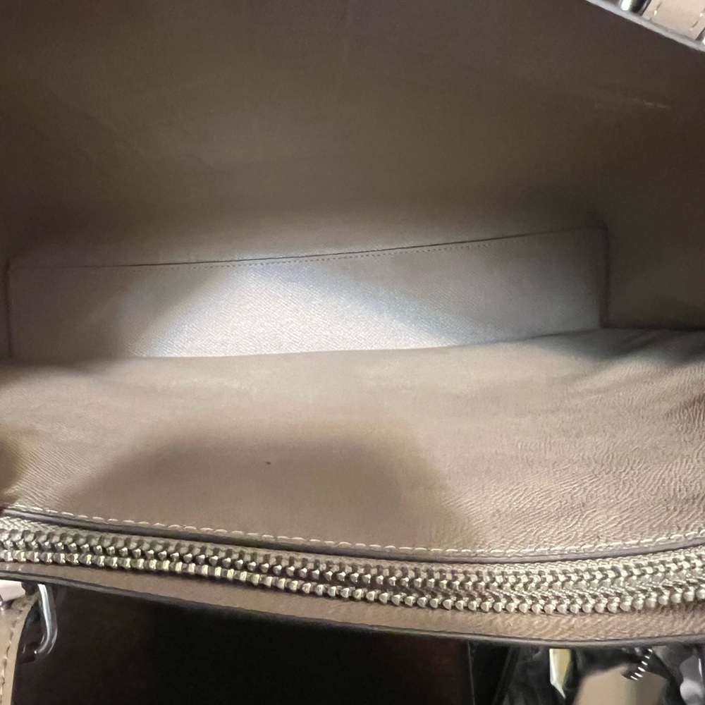 Coach Mollie Tote Light Beige Croc-Embossed Tote - Picture 4 of 12